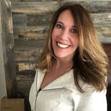 Erika Troyer's Instagram, Twitter & Facebook