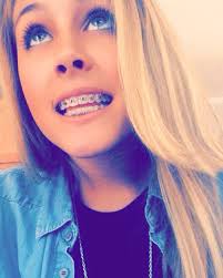 Leah Tuck (@leahmaet3)