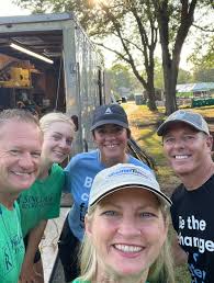 Day 2 of our Amway community build with the City of Kentwood was a success!  💪☀️ On a 90° day, 80+ amazing volunteers came together to finish both  playground structures and the