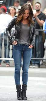 25 Ways To Wear A Leather Jacket Society19 Casual Leather Jacket Outfit Casual Chic Outfit Casual Leather Jacket