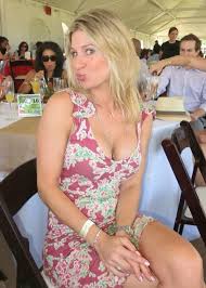 Pin On Best Mature Cougar Dating Sites And Apps