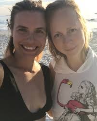 Pamela Wexler's Instagram, Twitter & Facebook