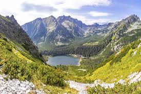Weshalb sich ein slowakei urlaub allemal lohnt. Blaue Augen Der Slowakischen Berge Slovakia Travel