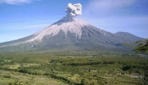 Hari ini gunung semeru meletus lagi!! Gunung Semeru Meletus 19 Kali Masyarakat Diminta Waspada Terhadap Guguran Lava Portal Berita Yang Menyajikan Informasi Dan Berita Terbaru Hari Ini
