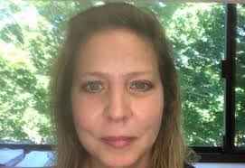 Sara Brill's Instagram, Twitter & Facebook