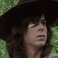 Carl de "Walking Dead" faz 18 anos; veja como ele cresceu durante a série