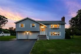 In the usa | worldwide : 392 Forest St East Hartford Ct 06118 1 Photos Mls 170212209 Movoto
