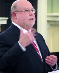 District Commission Begins Historic Task