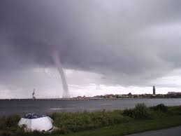 Tromb brinner för att öka effektiviteten hos våra kunder genom att ständigt hitta nya vägar för att lösa olika problem. Tromber Och Fallvindar I Sverige 2000 2009 Smhi