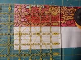 Patchworken Fur Anfanger Einfache Muster Stoffmengen Berechnen Bugeln Bernina Blog Sticken Und Nahen Patchwork Muster Decke Tischset Nahen