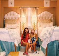 Most dorm rooms are truly depressing places. Ole Miss Dorm Room Goes Viral Teen Vogue