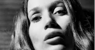 The Flying Pie: The Redoubtable Miss Laabs