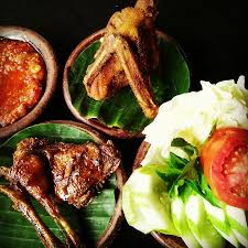 2a, madiun 63116 indonesia +62 351 496060 situs web. Bebek Goreng Presto Oke Ulasan Waroeng Larasati Madiun Madiun Indonesia Tripadvisor
