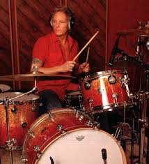 One of no one has captured the beat of a city quite like matt sorum. Matt Sorum Drummerworld