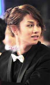 Put A Dress On Him And He S The Prettiest Girl Ever Kim Heechul Super Junior Selebritas Leeteuk