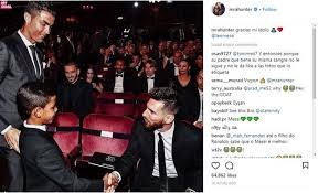 Ο κριστιάνο ρονάλντο τζούνιορ, παρότι 7 ετών ακόμα, έχει εντυπωσιακή εξέλιξη και μάλιστα ξεχωρίζει σαν τη μύγα μέσα στο γάλα σε σχέση με τους συνομήλικούς του. O Kristiano Ronalnto Tzoynior Exei Indalma To Mesi Pic Football Academies