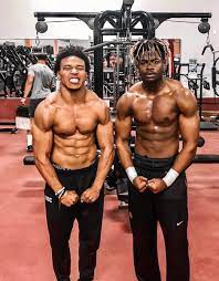 From wikipedia, the free encyclopedia. Usc Gang On Twitter Pffft Yeah Right They Bigger Than Any Wr And Cb Duo In The Sec Fool