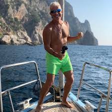 Олег газманов — есаул 04:21. 69 Letnij Oleg Gazmanov Opublikoval Redkoe Foto S Mladshim Synom Vokrug Tv