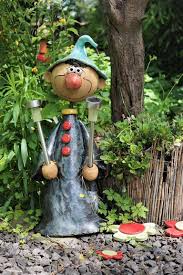 Spaziergang Durch Den Keramikgarten Gartenkeramik Topferarbeiten Keramik