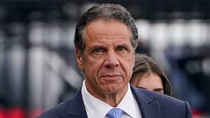 3 pre-maturely born young women return to White Plains Hospital years later  to volunteer in NICU