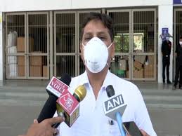 The cdc data published friday was based on 469 cases of covid associated with multiple summer events and large public gatherings in july in massachusetts. Covid 19 Long Queue Of Ambulances Seen Outside Ahmedabad Civil Hospital