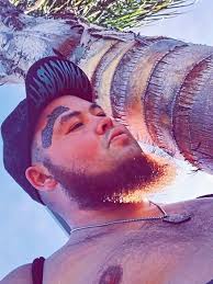 Daniel Ladd (@theprinceofhomelessness) • Instagram photos and videos