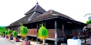 Masjid agung demak merupakan masjid tertua di pulau jawa, didirikan wali sembilan atau wali songo. Masjid Kampung Laut Berusia 400 Tahun Dipindah Ke Lokasi Asal Malaysiapost