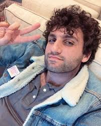 Queer Instagram Accounts to Follow in 2018