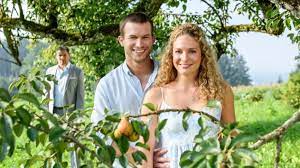 Sturm der liebe aufgedeckte intrige. Sturm Der Liebe Start Von Staffel 16 Diese Liebes Uberraschung Gibt S In Den Neuen Folgen News De