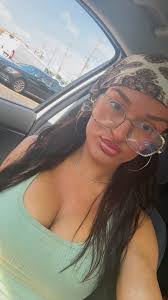 could someone please remove the stains