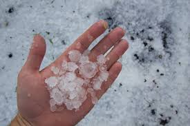 (9 significados de sonhar com chuva de granizo) para estar em um banho claro de chuva, denota que o prazer vai ser apreciado com o entusiasmo da juventude ea prosperidade virá a você. Granizo Fenomenos Atmosfericos Infoescola