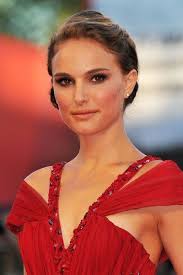 يبدو العمل السينمائي الجديد للممثلة ناتالي بورتمان، وللمخرج أليكس غارلاند، مخرج فيلم إكس ماكينا أيضا، عملا ذكياً بقدر يضارع تقريباً الذكاء الذي يمكن أن تصل إليه عمليات. Ù‡Ù„ Ø§ÙƒØªØ³Ø¨Øª Ø§Ù„ÙˆØ²Ù† ÙÙŠ Ø§Ù„ÙƒÙ„ÙŠØ© Ù†Ø§ØªØ§Ù„ÙŠ Ø¨ÙˆØ±ØªÙ…Ø§Ù† Ø¹Ù„Ù‰ ÙƒØ³Ø¨ Ø§Ù„Ø·Ø§ØºÙŠØ© 15