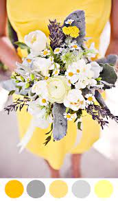 Mar 02, 2021 · with the fluffy blooms available in white, cream, yellow, and varying shades of pink and red, peonies are the perfect addition to all bridal bouquets. 10 Colorful Bouquets For Your Wedding Day Colores Para Boda Paletas De Colores Para Boda Boda De Ensueno