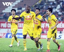 Chuyên trang thông tin bóng đá trong và ngoài nước, cập nhật liên tục tin nhanh bóng đá, lịch thi đấu, kết quả, bảng xếp hạng tất cả các giải bóng đá, tin chuyển nhượng, hậu trường cầu thủ. Lá»‹ch Thi Ä'áº¥u Bong Hom Nay 28 4 Thanh Hoa Ä'áº¡i Chiáº¿n Hagl Vov Vn