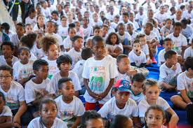 Zen Saint Denis Initiation Au Yoga Pour Les Enfants Imaz Press Reunion L Actualite De La Reunion En Photos