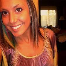 Chelsea Hawks's Instagram, Twitter & Facebook