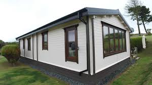 Check out modularhomes.com's modular and manufactured home buyer's guide for information about your next modular, prefab, or manufactured home! Mobile Home V1 Loghouse Ie