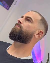 Hollywood Cuts Hair Services in Mentone