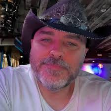 just need 'I love you 😘 message from one special fan ❤️I love you all  💕😘❤️ Darling, I'm wondering why you've not texted me yet, please send me  a message when you