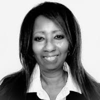 Stephanie Dedeaux's Instagram, Twitter & Facebook