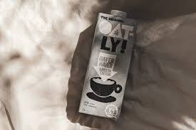 Oatly created the chinese character just to kind of educate people and make it easier to petersson said about half of oatly's growth comes from people who are converting from cow's milk into oat milk. Mit Hafermilch Wie Oatly Die Foodbranche Aufmischt