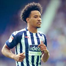 ماتيوس بيريرا، يرتبط بعقد مع ويست بروميتش ألبيون ممتد حتى يونيو 2024، وقد انضم للفريق الانجليزي خلال 2019 قادماً من سبورتينج لشبونة البرتغالي. Ø³Ù‡Ù… On Twitter Ù…Ø§Ø«ÙŠÙˆØ³ Ø¨ÙŠØ±ÙŠØ±Ø§ Matheus Pereira Ù…Ø¹ Ù†ÙˆØ±ÙŠØªØ´ Ø§Ù„Ù…Ø±ÙƒØ² Ø¬Ù†Ø§Ø­ Ù„Ø§Ø¹Ø¨ ÙˆØ³Ø· Ø§Ù„Ø¹Ù…Ø± 25 Ø¹Ø§Ù… 30 Ø§Ø³Ø§Ø³ÙŠ Ø¨Ø§Ù„Ø¨Ø±ÙŠÙ…Ø±Ù„ÙŠØº 17 Ù…Ø³Ø§Ù‡Ù…Ø© 11 Ù‡Ø¯Ù