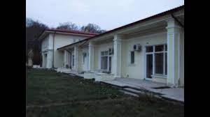 Directorul institutului ana aslan, viorel ochina, a fost demis din functie, de catre ministrul sanatatii cu toate ca institutul ana aslan are doua spitale cu 600 de paturi, unul la otopeni, celalalt in strada. Ana Aslan Institutul De Geriatrie Otopeni La 20 Km De Bucuresti Youtube