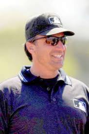 TIL Umpire Phil Cuzzi Has a Long History of Awful Job Performance [ X-Post  from r/SFGiants ] : r/baseball