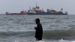U.S. strikes Iran to prevent Hormuz mine threat