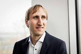 Portraits Prof. Michael Sterner