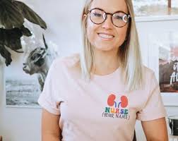 Aangepaste naam shirt voor dialyse verpleegkundige, nier verpleegkundige  trui chique verpleegster shirt, nieuwe verpleegkundige gift, dialyse  verpleegkundige Preceptor gift, dialyse Tech