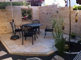 Der schutz unserer privatsphäre ist uns allen wichtig, besonders in. Gartenmauern Und Zaune Sichtschutz Und Abgrenzung Hewi Gartengestaltung