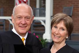 The Columns » Alex S. Jones '68 Funds New Journalism Internship »  Washington and Lee University