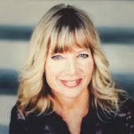 Tracey Brummett's Instagram, Twitter & Facebook